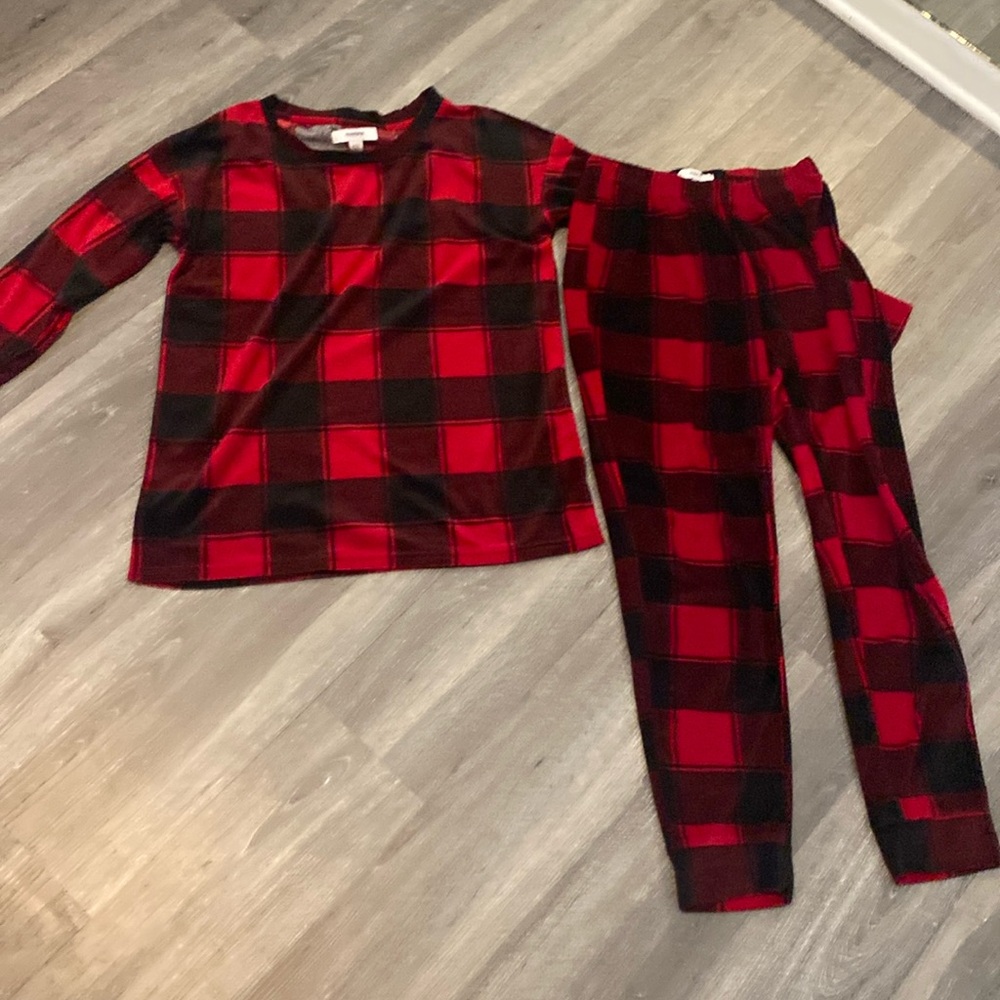 Sonoma size Xs pajamas